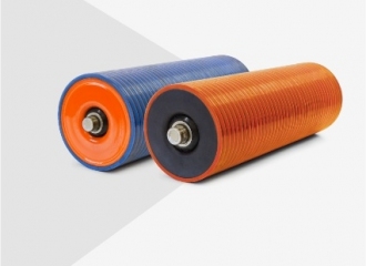 ROLO DE CARGA REVESTIDO COM MANGUEIRA DE SUCÇÃO